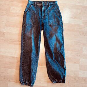 Mother Wrapper Patch Springy Ankle Jeans